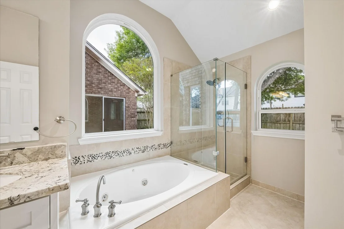 Photo of 723 Lochnell Drive