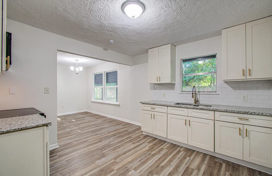 Photo of 5634 Ridgeway Drive