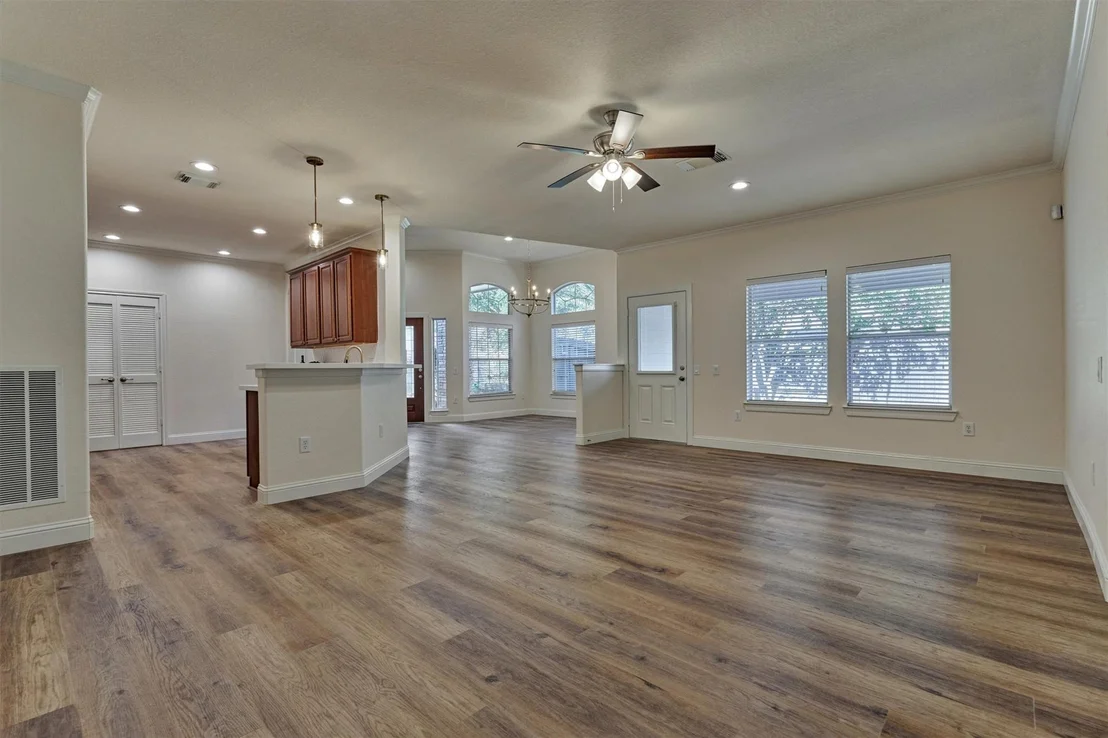 Photo of 6 Windsor Bridge Drive