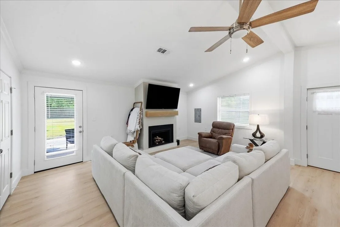 Photo of 11565 Greenway Drive