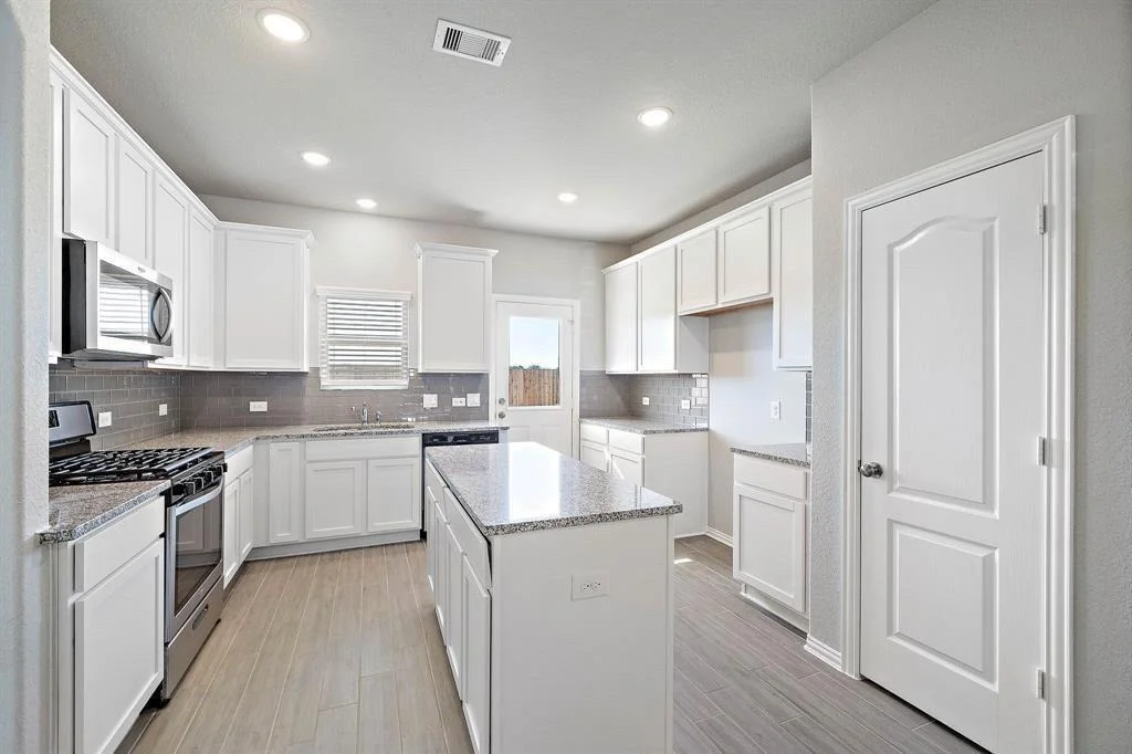 Photo of 16743 Rover Lane