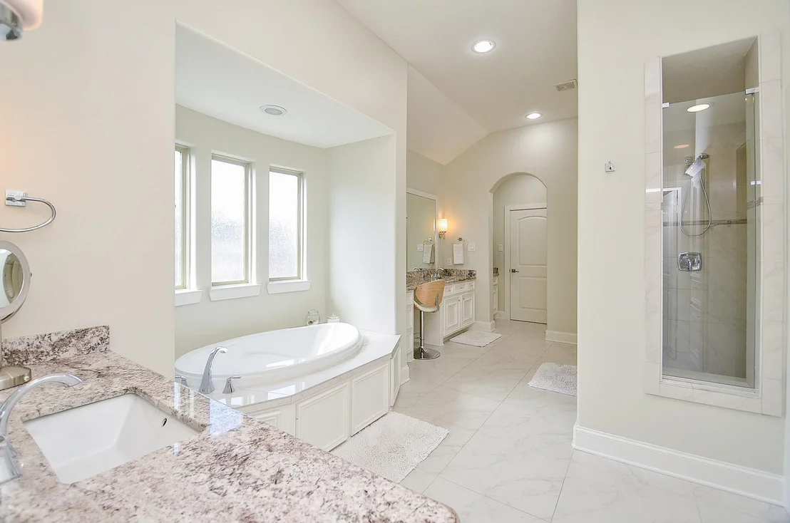 Photo of 4625 Maple Street