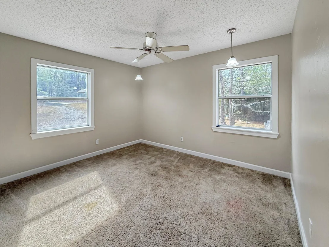 Photo of 447 Pinehurst Drive
