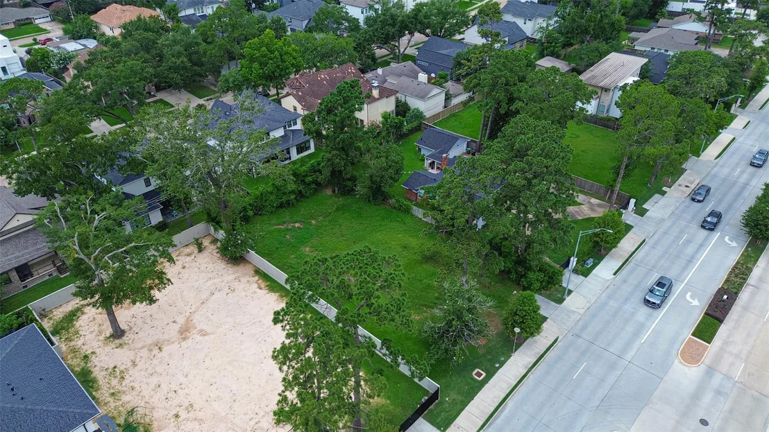 Photo of 12715 Memorial Drive