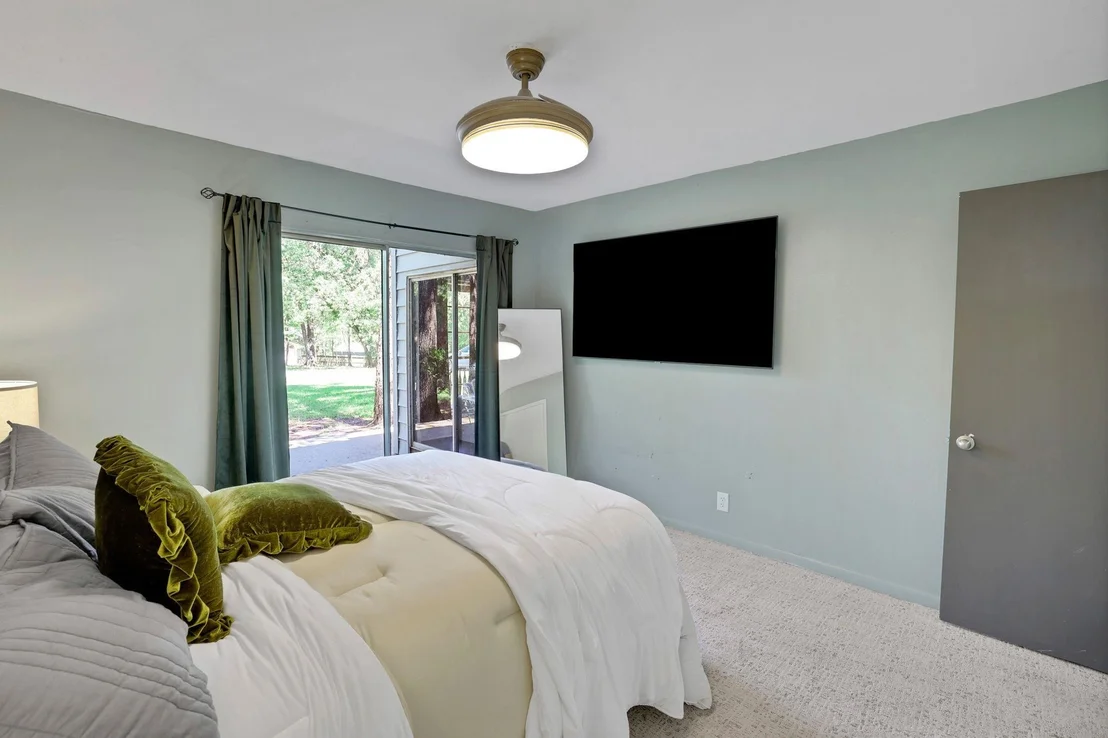 Photo of 141 N Pine Harbour Drive