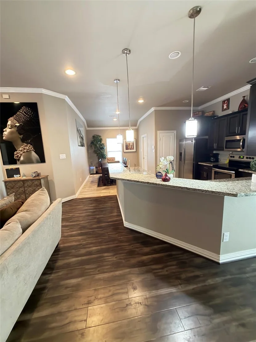 Photo of 8150 Sharondale Drive