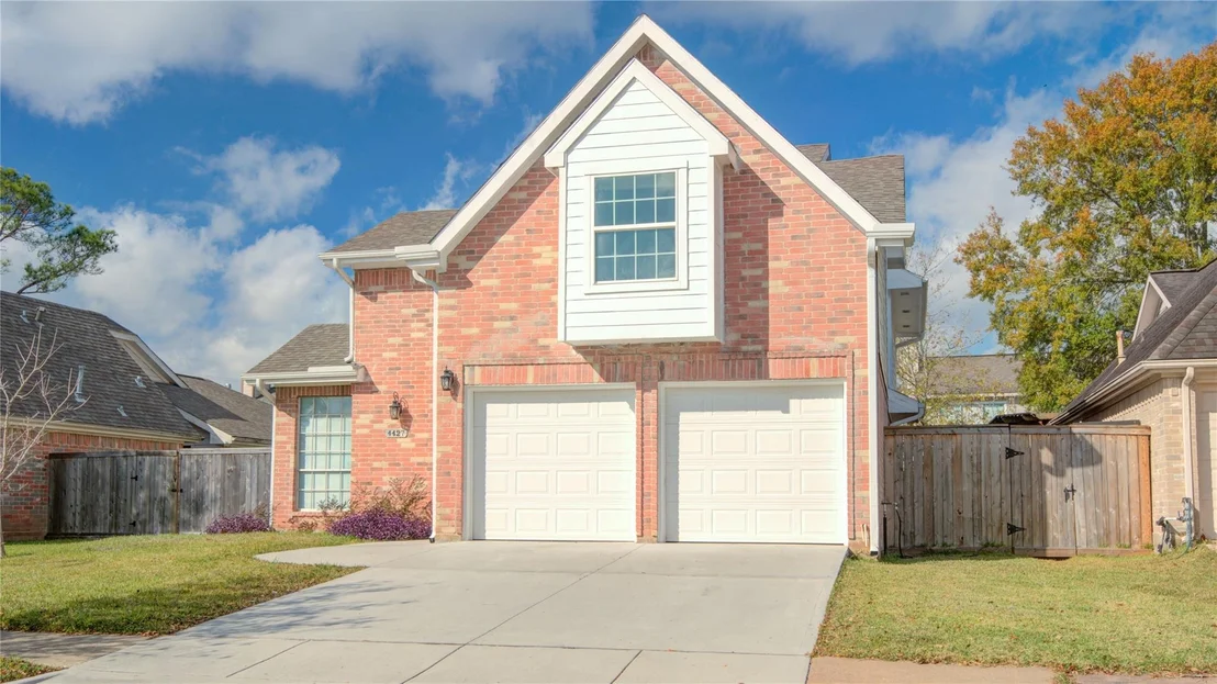 Photo of 4427 Waterfall Way