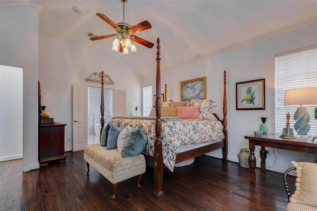 Photo of 1519 Darnley Lane