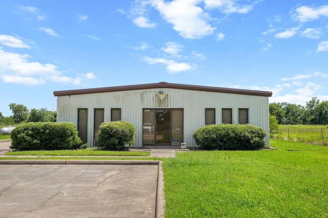 Photo of 4631 11th Tract 152, 154 Street