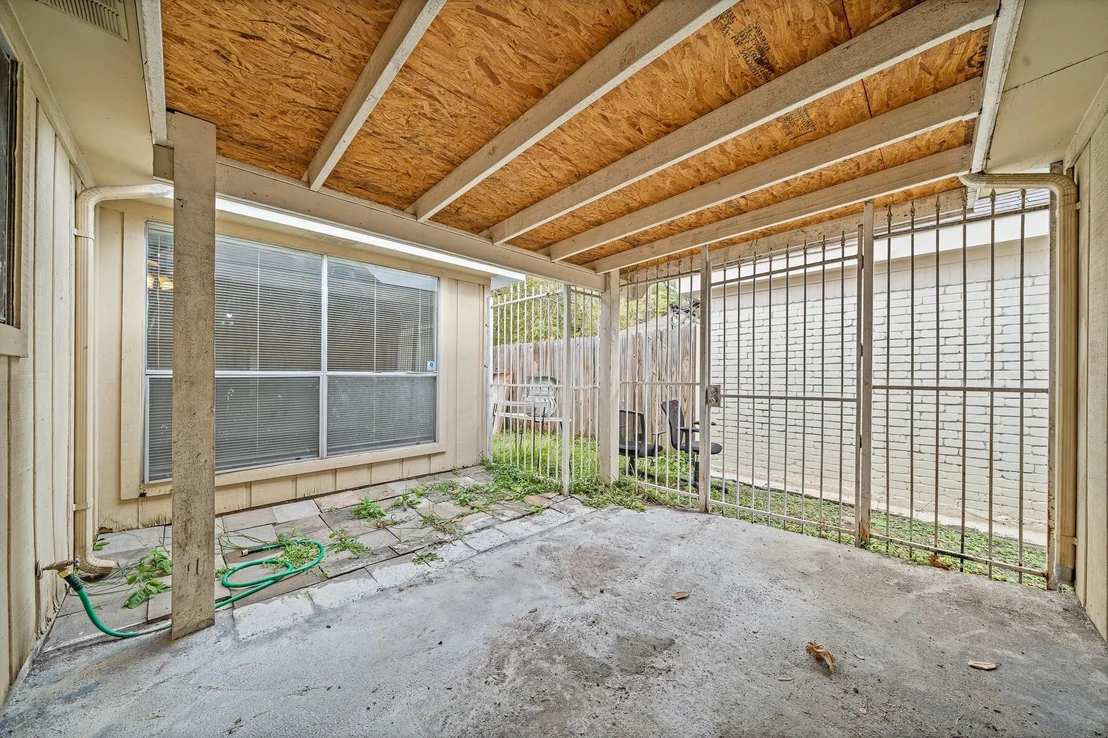 Photo of 10714 Sherburne Drive