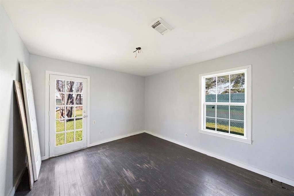 Photo of 1000 W Thomas Avenue