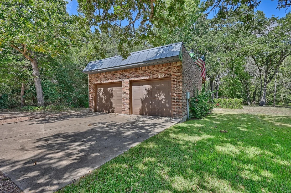 Photo of 5603 Sandy Creek Lane