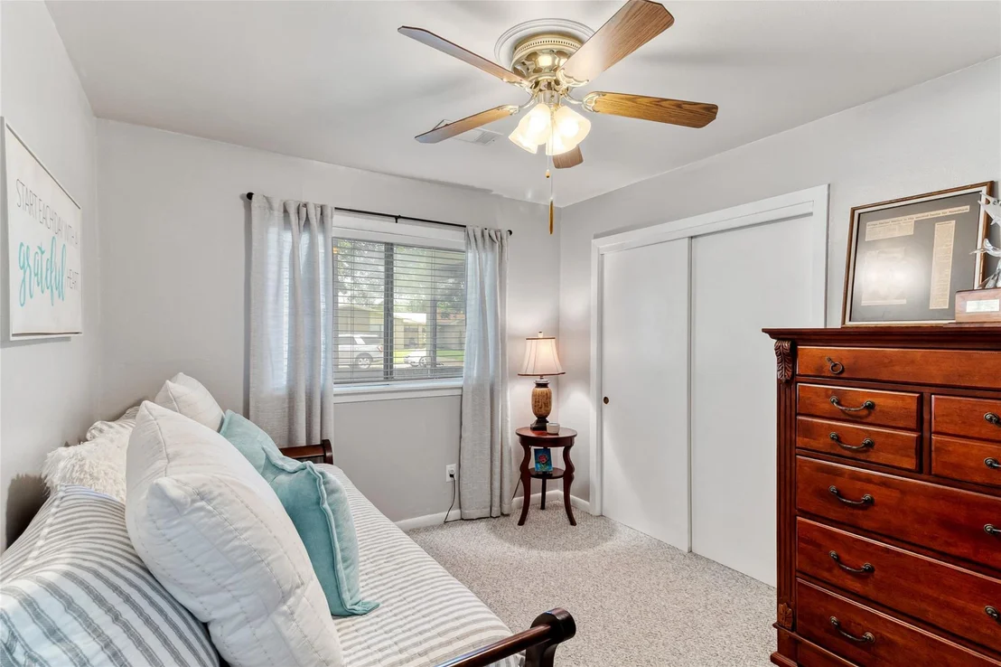 Photo of 1502 W 11th Street