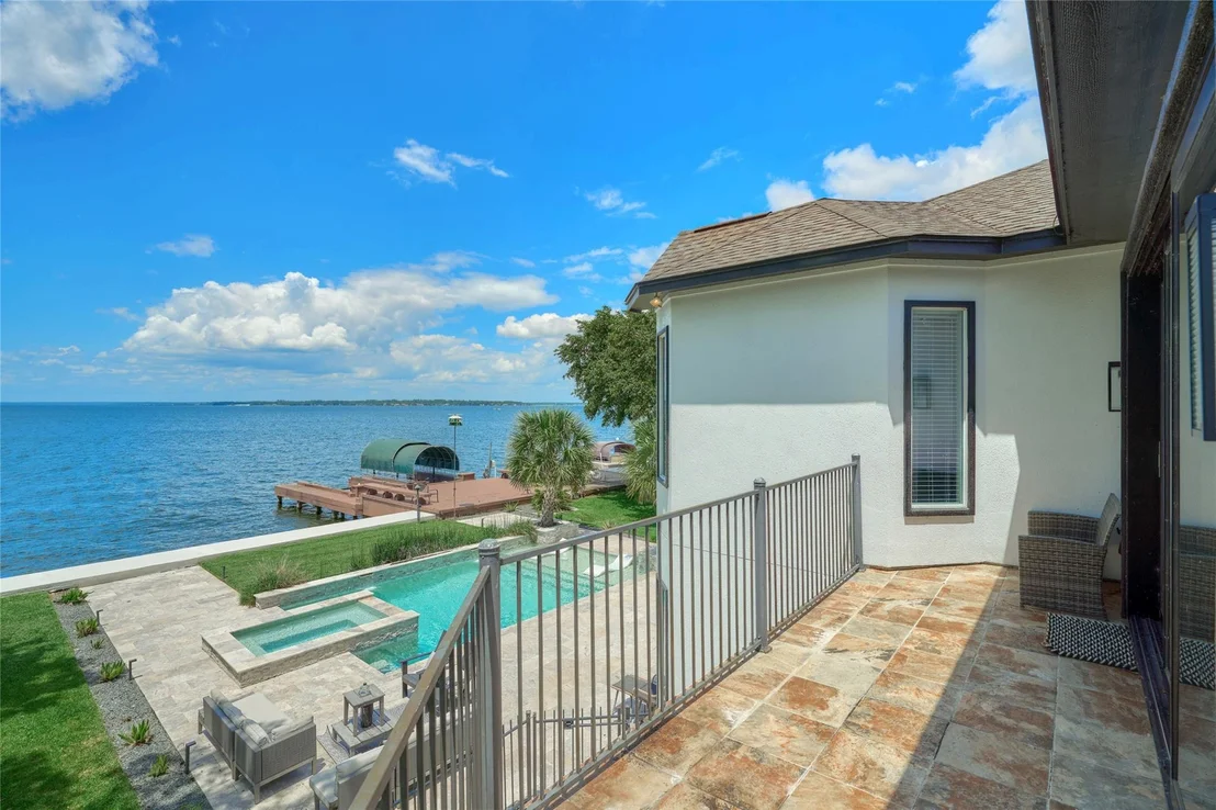 Photo of 11706 Edgewater Court