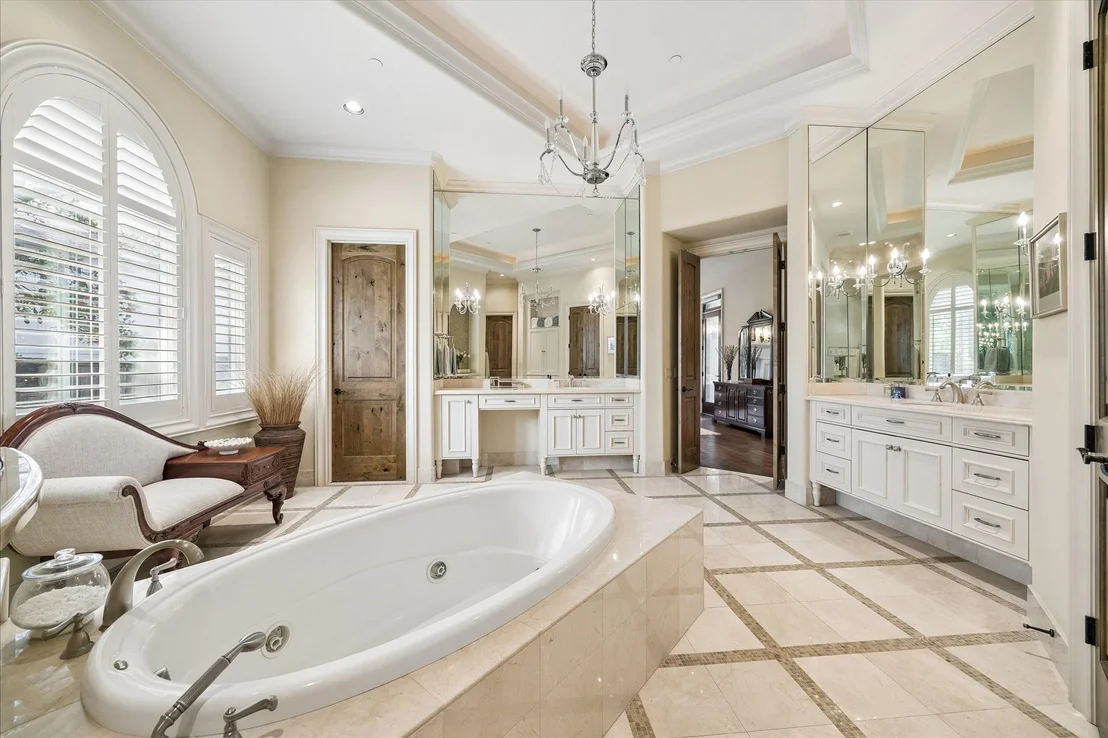 Photo of 107 Willowend Drive