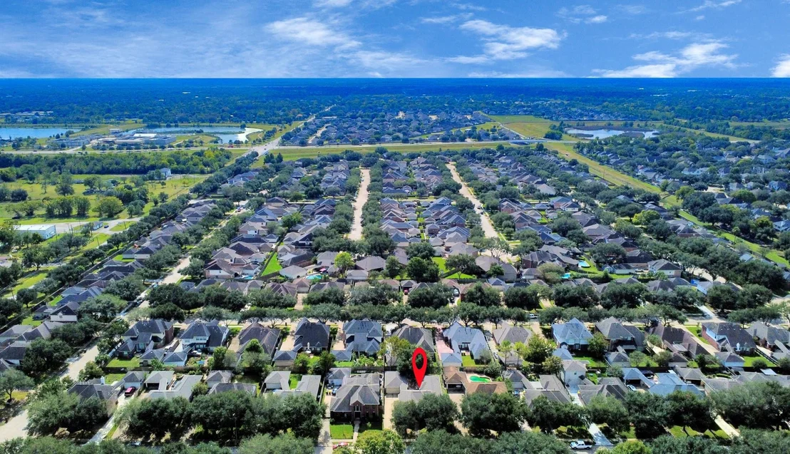 Photo of 6204 Raintree Drive