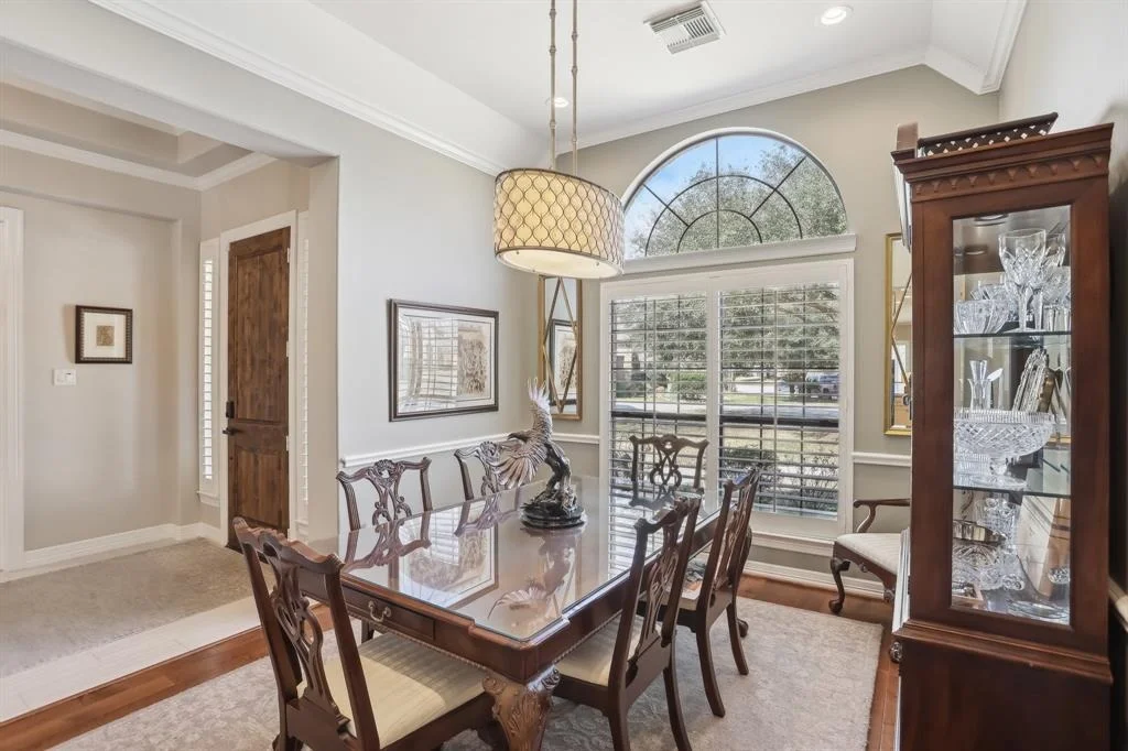 Photo of 105 E Silverwood Ranch Estate