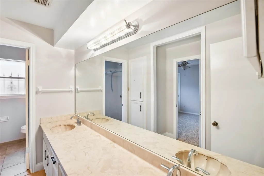 Photo of 5502 Moss Glenn Lane
