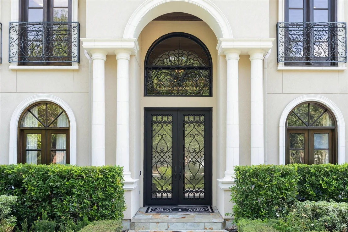 Photo of 570 Lanecrest Lane