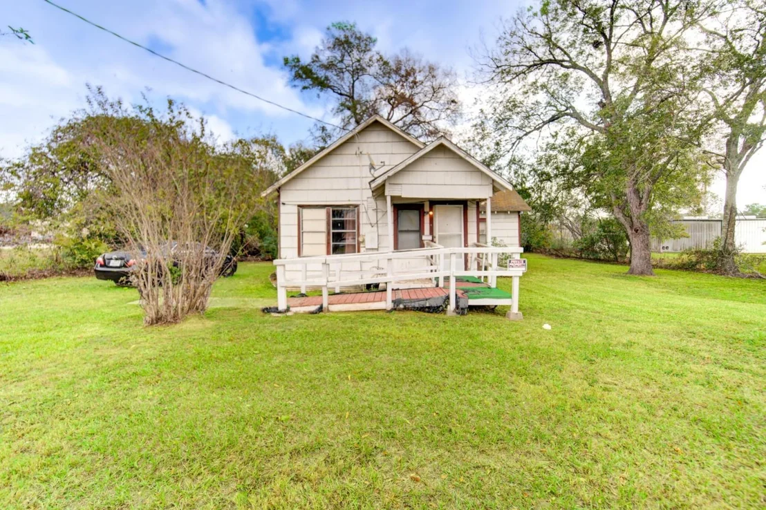 Photo of 8109 Main Street