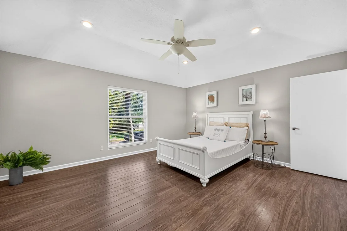 Photo of 1003 Villa Court Drive