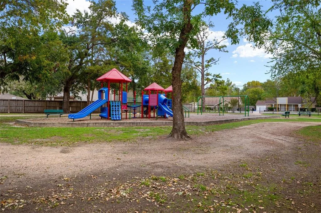 Photo of 2121 Sequoia Woods Drive