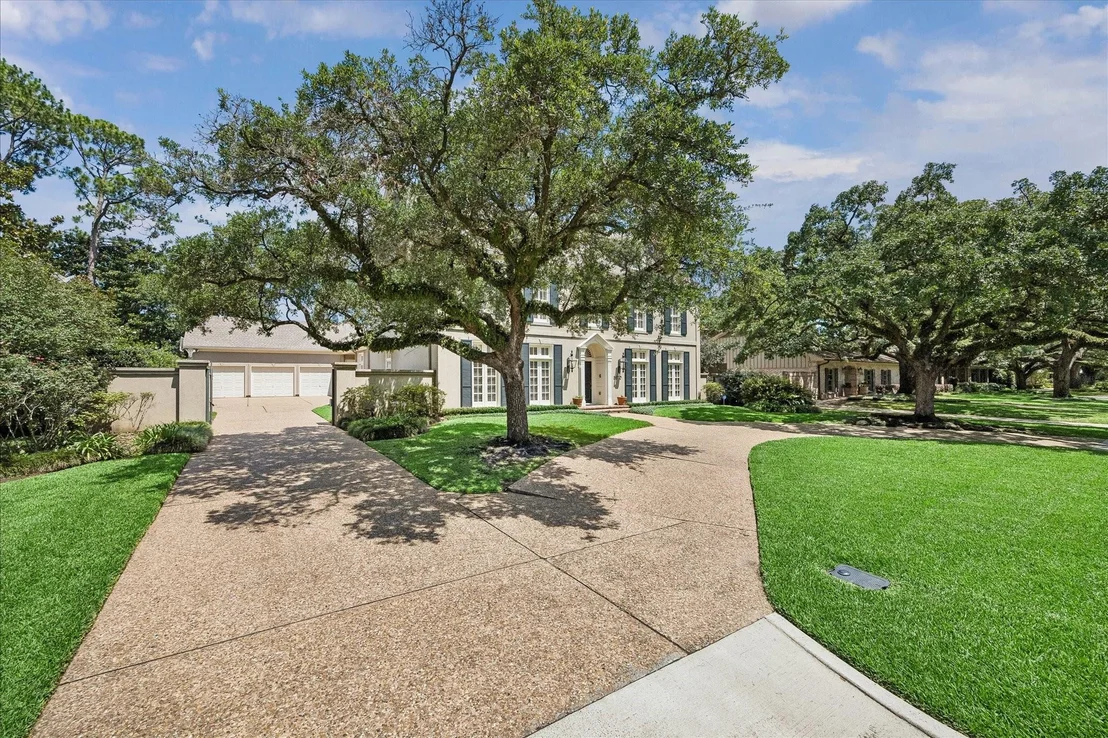 Photo of 5970 Riverview Way