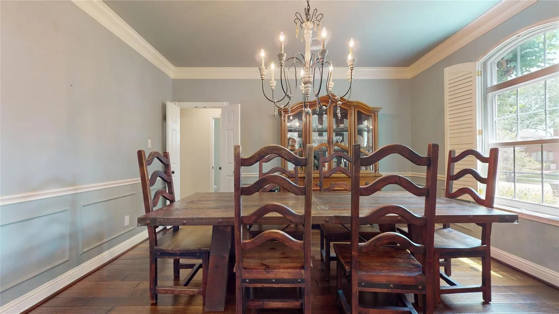 Photo of 1323 Hillside Forest Drive