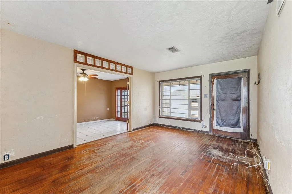 Photo of 947 Stonecrest Drive