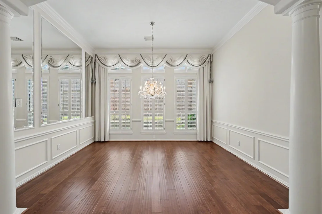 Photo of 22 N Castlegreen Circle