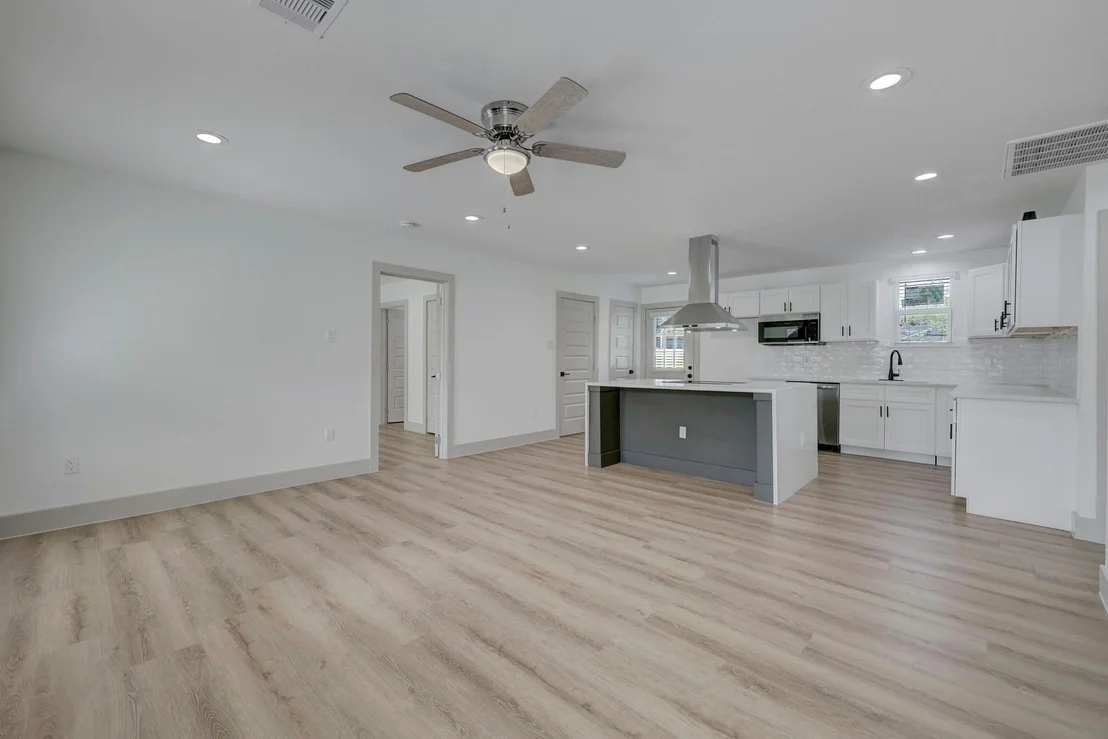 Photo of 4419 Botany Lane