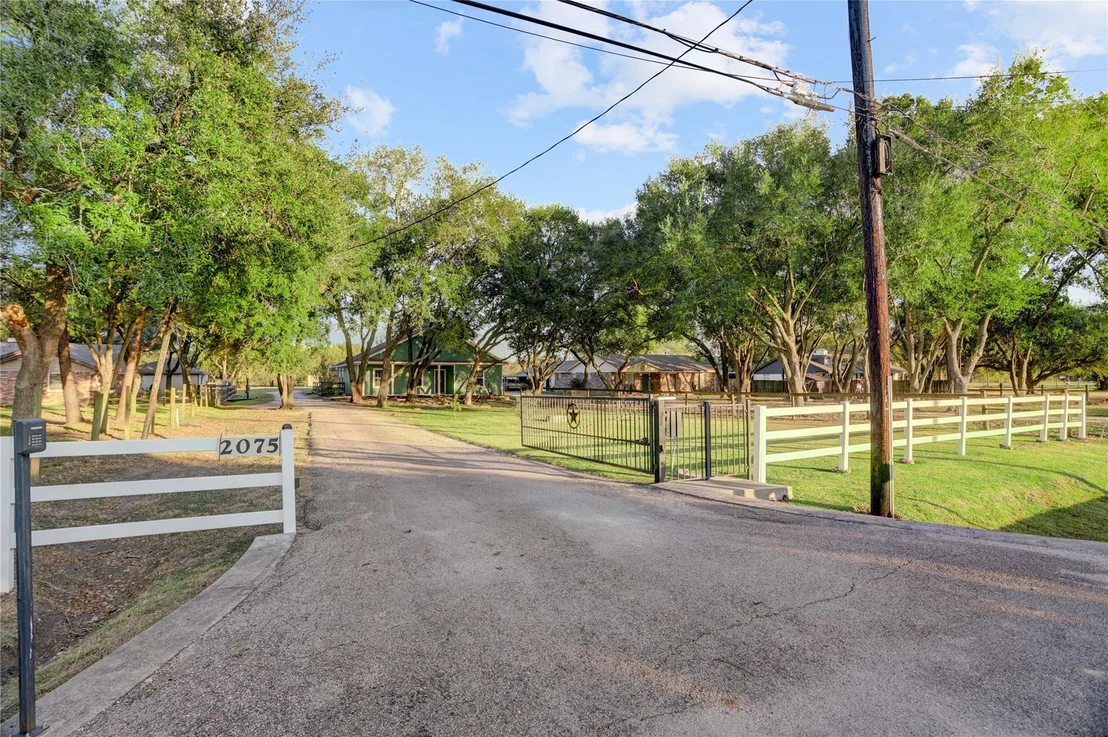 Photo of 2075 Lomax School Road