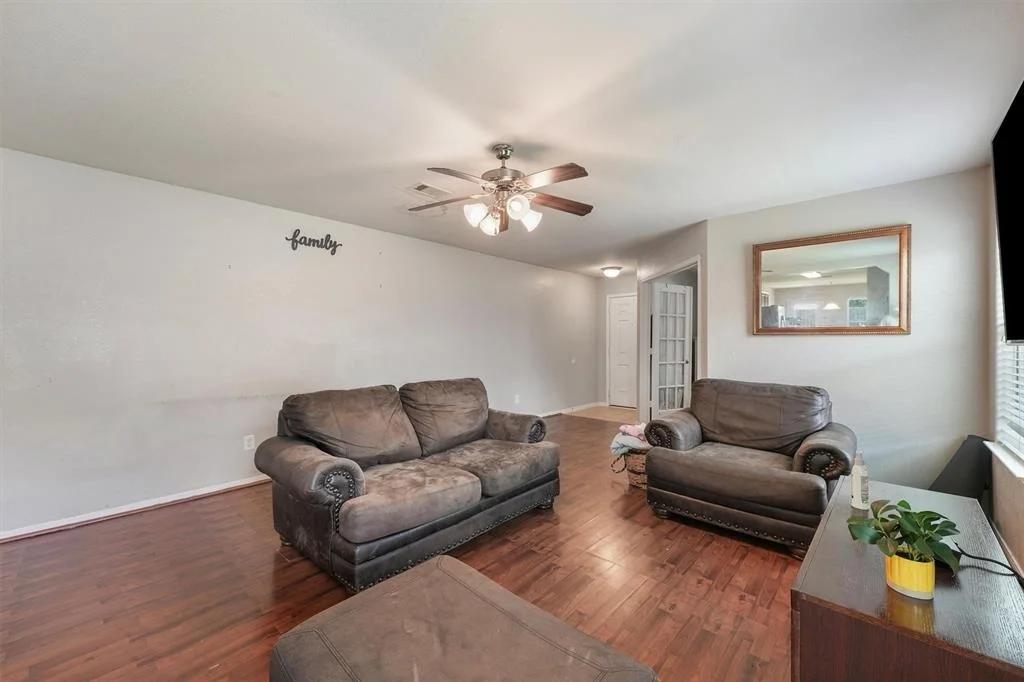 Photo of 2722 Roaring Oaks Lane