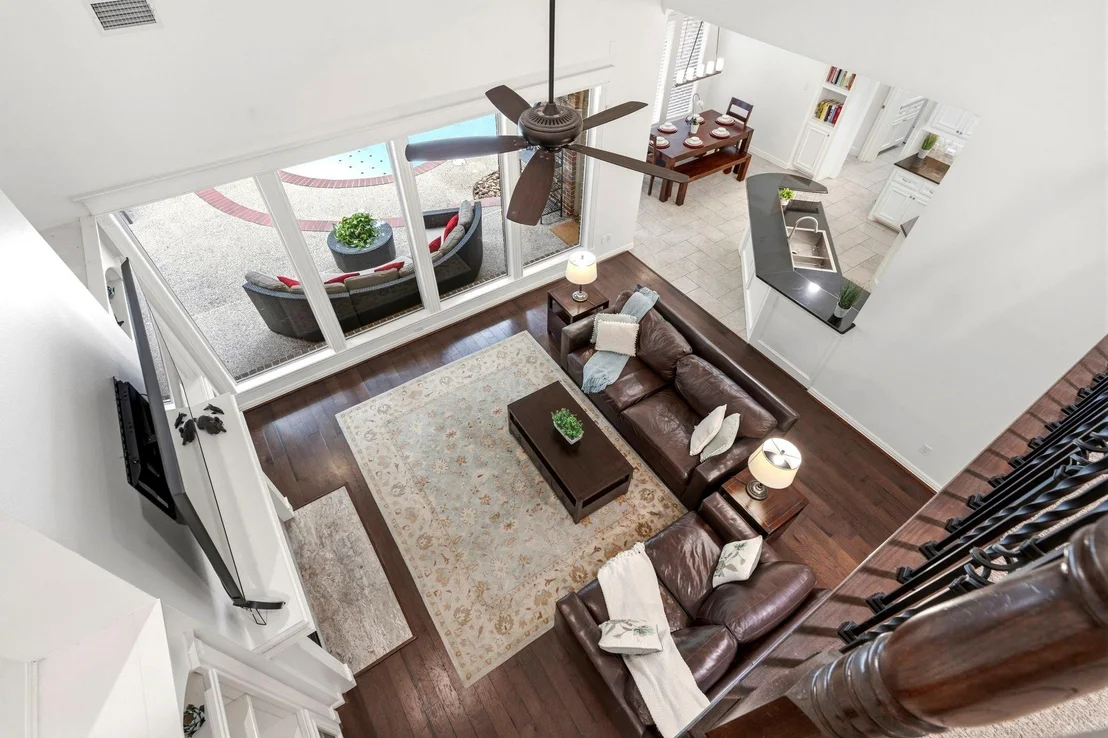 Photo of 130 E Fairbranch Circle