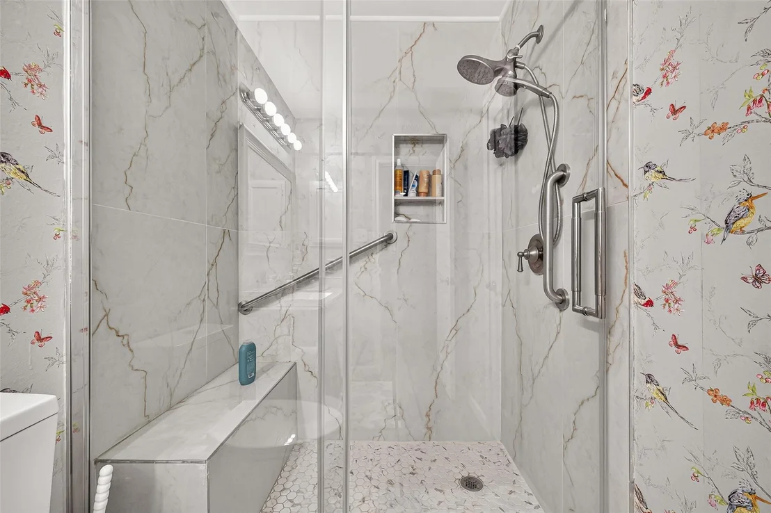 Photo of 3501 Riverside Drive