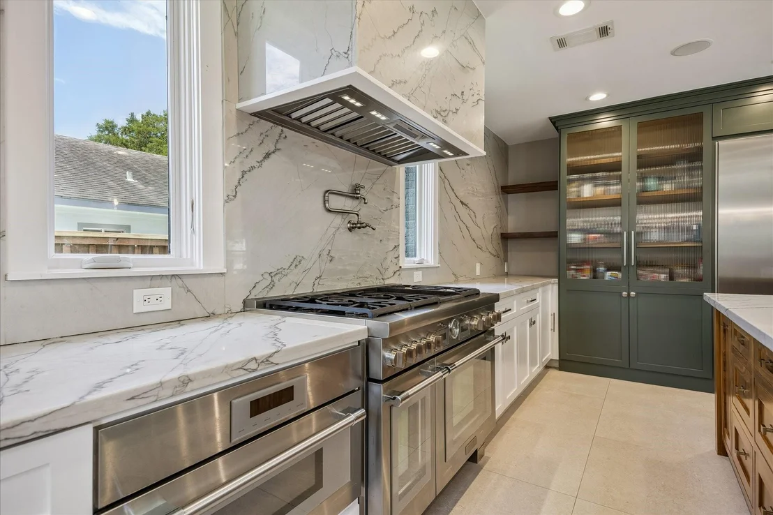 Photo of 4344 Clay Street