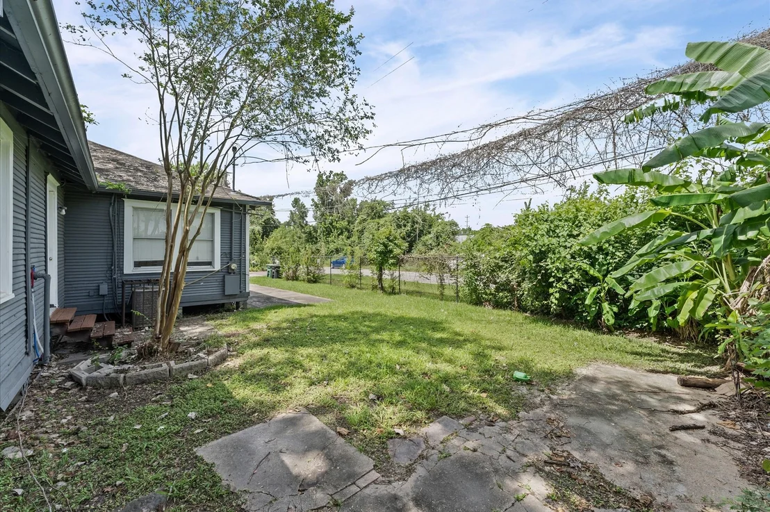 Photo of 6714 Schuller Road