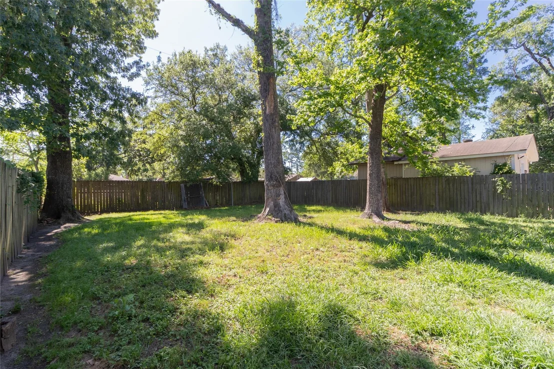 Photo of 4425 Harding Drive