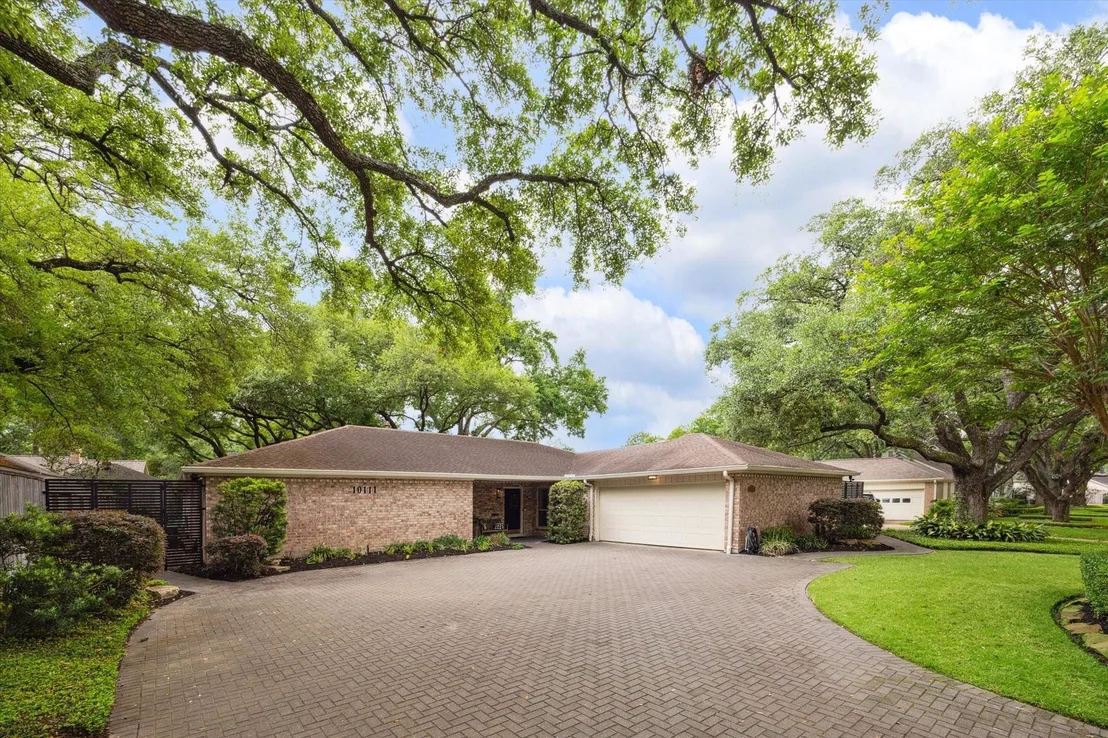 Photo of 10111 Del Monte Drive