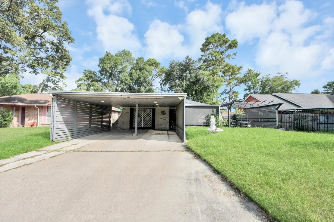 Photo of 6423 Bluestone Drive