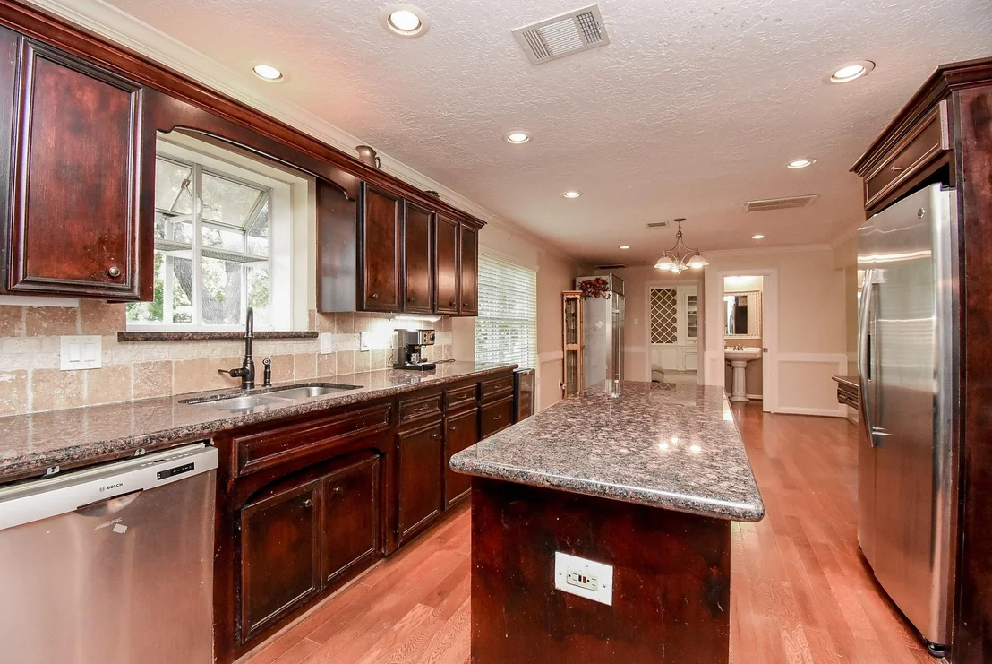Photo of 426 Longview Drive