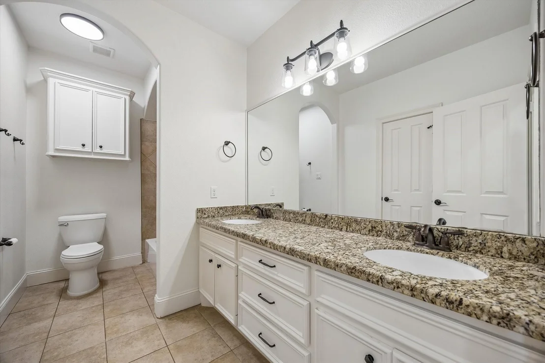 Photo of 1235 Thornton Road