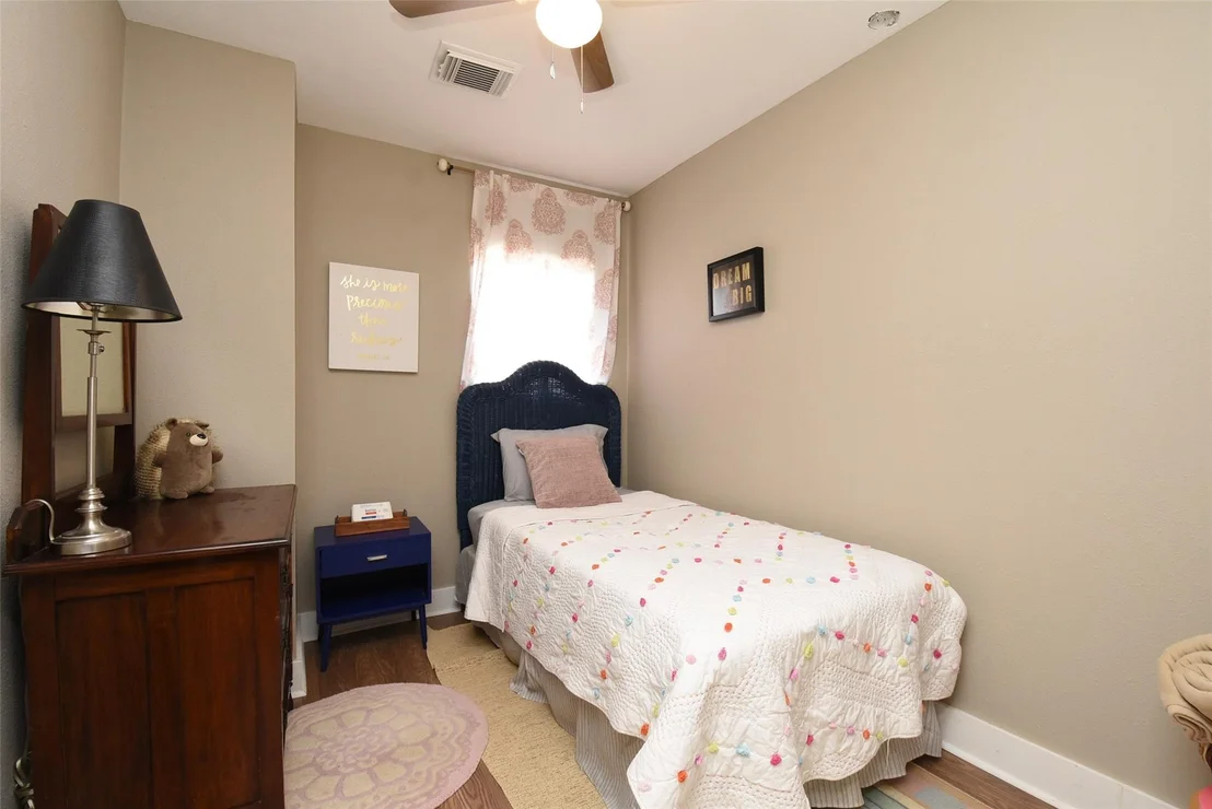 Photo of 812 Dragonfly Drive