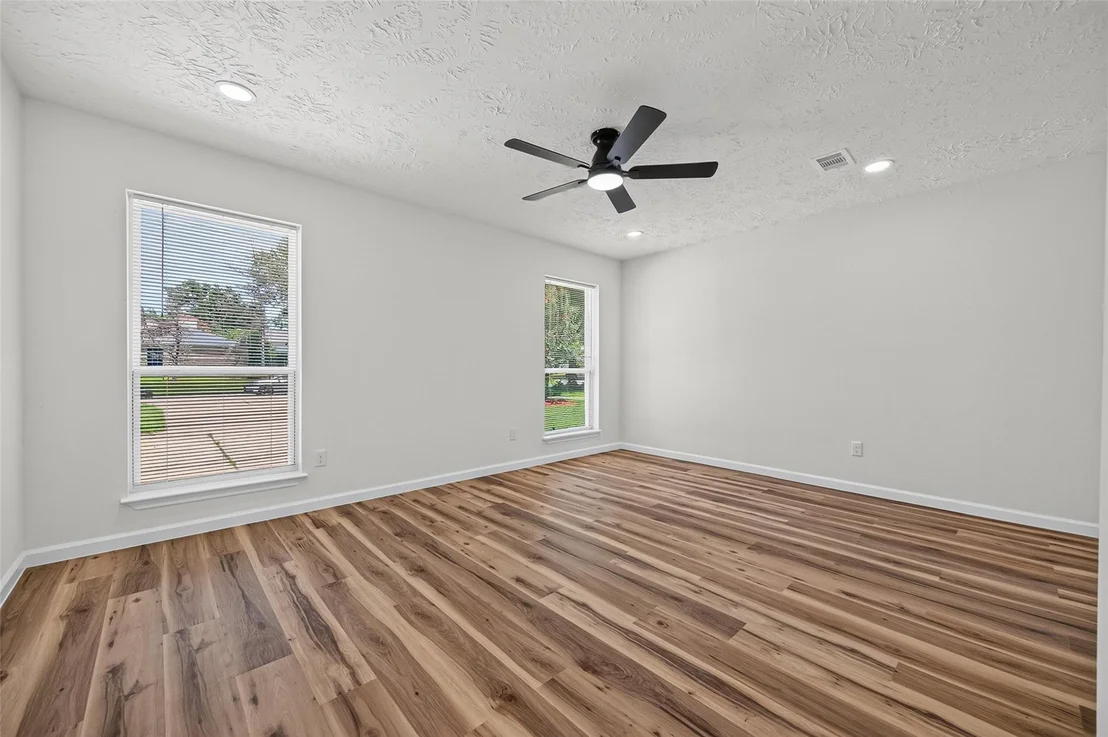 Photo of 6107 Fuller Street
