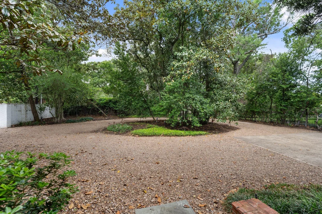 Photo of 1604 Kirby Drive
