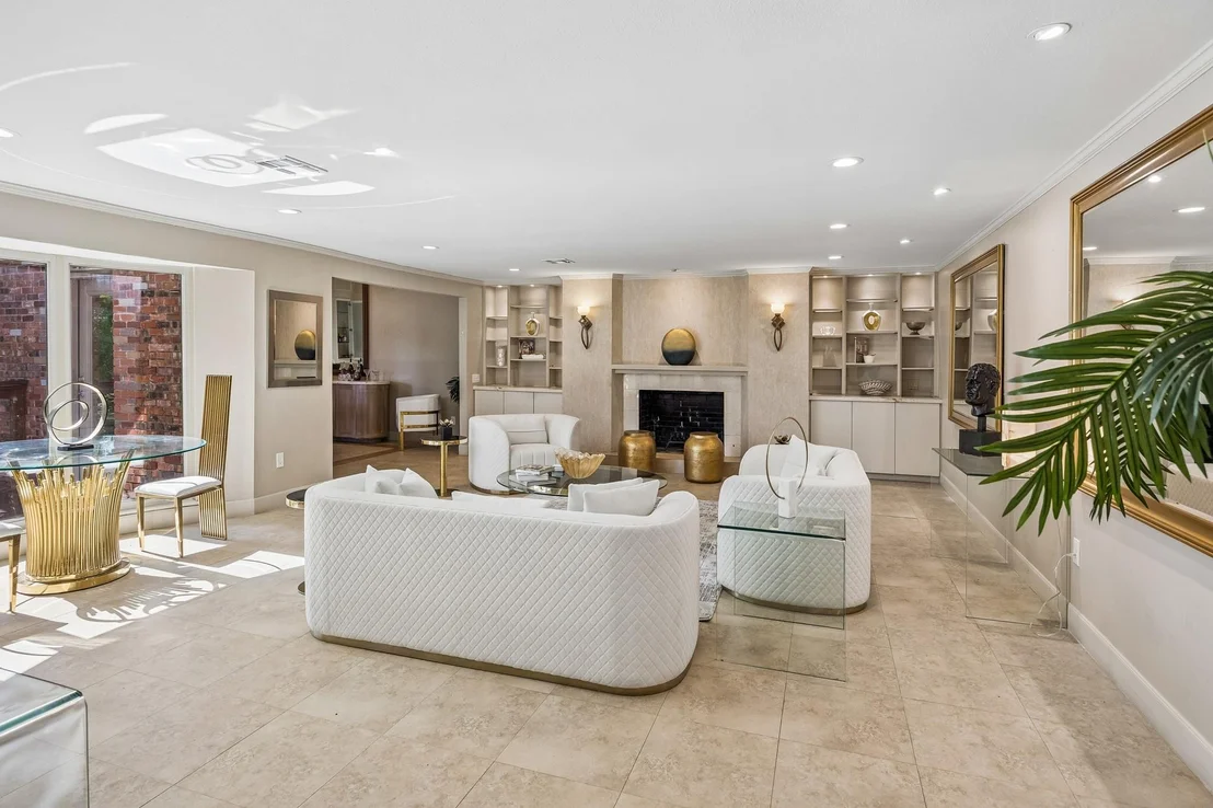 Photo of 9703 Oasis Drive