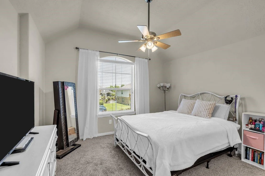 Photo of 13859 Shoreline Drive