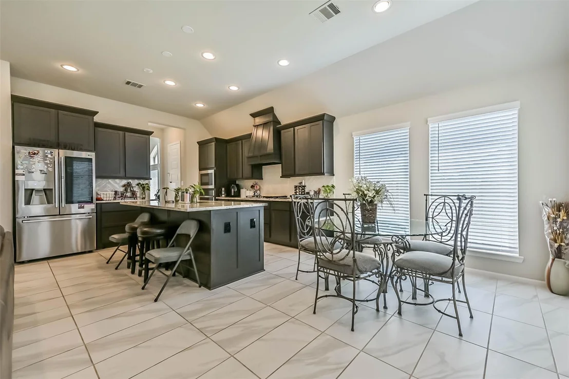 Photo of 5138 Walnut Grove Lane