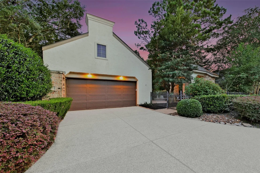 Photo of 1302 Avon Way