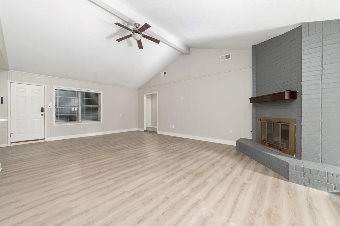 Photo of 23303 Canyon Lake Drive